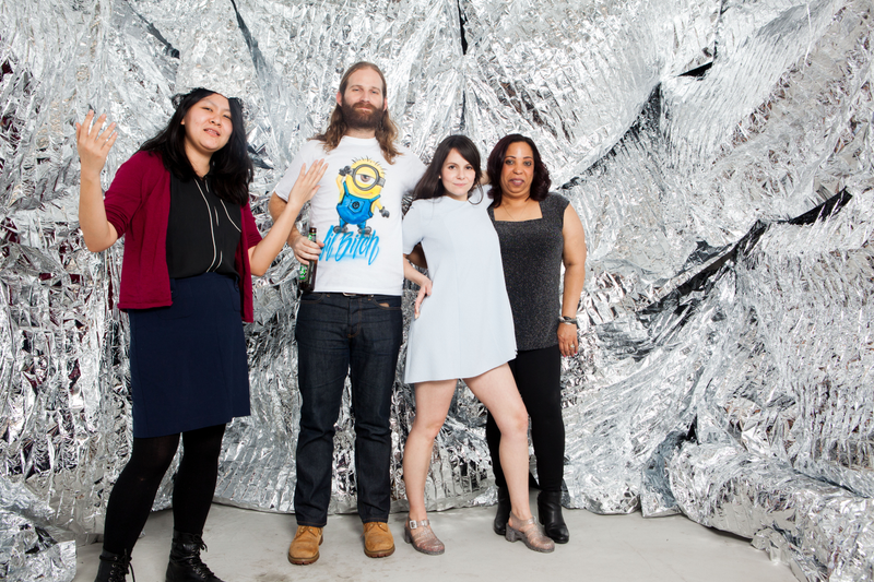 Illustration for article titled AL : A GMG HOLIDAY PARTY